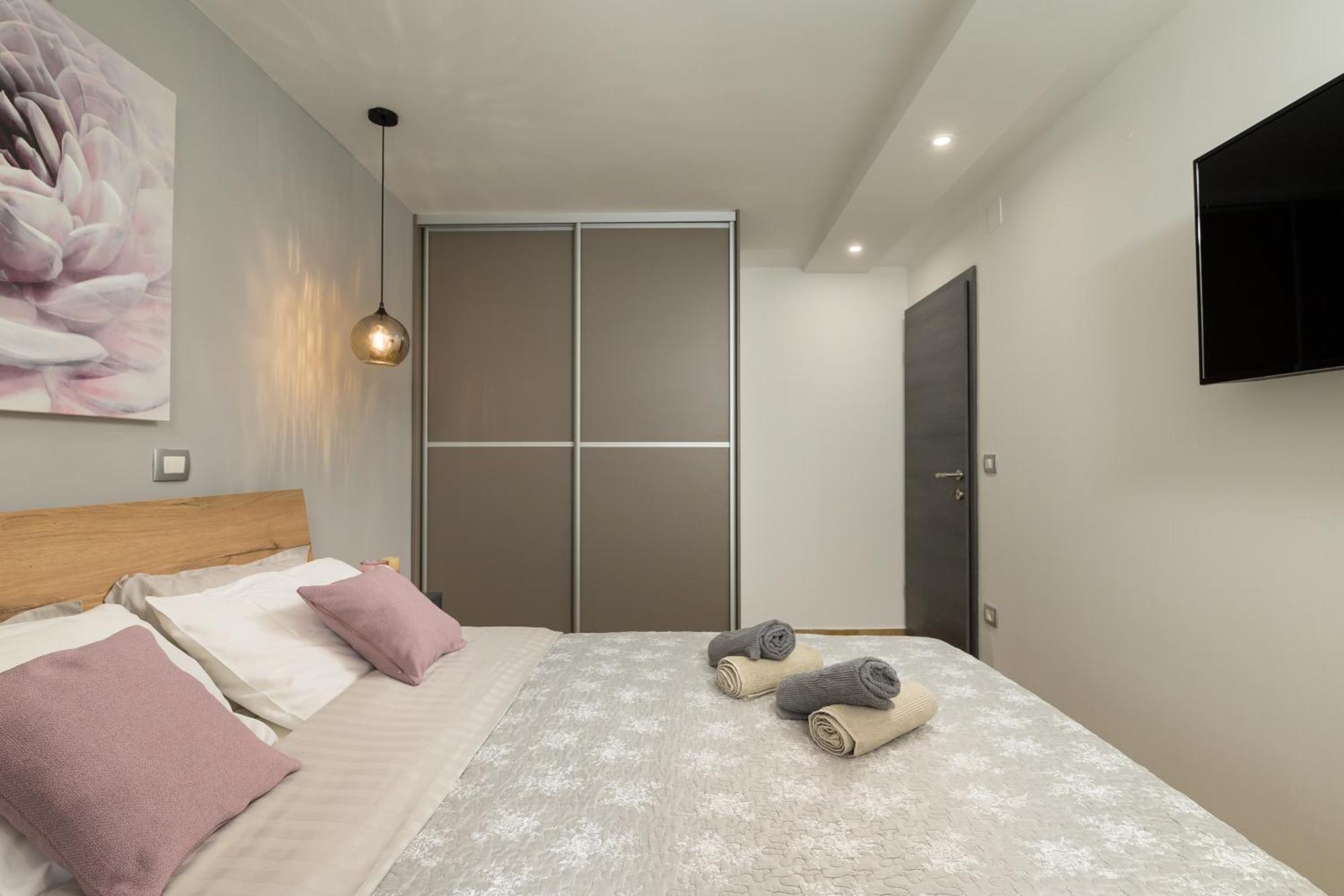 Lavanda Maslina - New Luxury Apartments Pula Extérieur photo