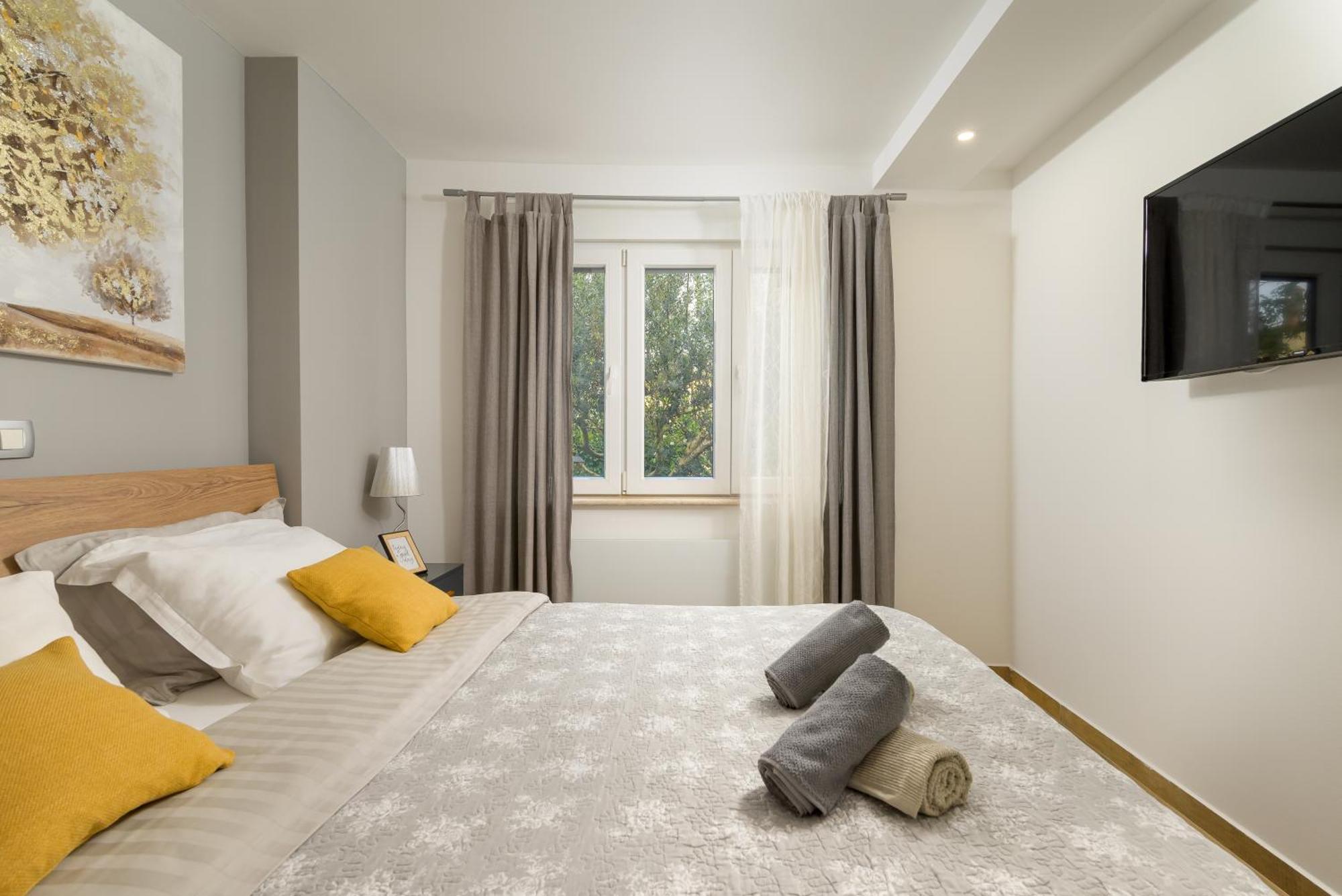 Lavanda Maslina - New Luxury Apartments Pula Extérieur photo