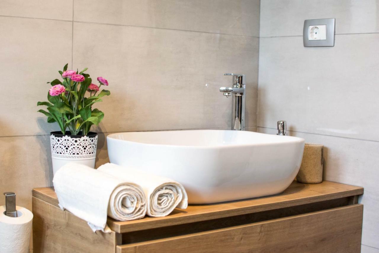 Lavanda Maslina - New Luxury Apartments Pula Extérieur photo