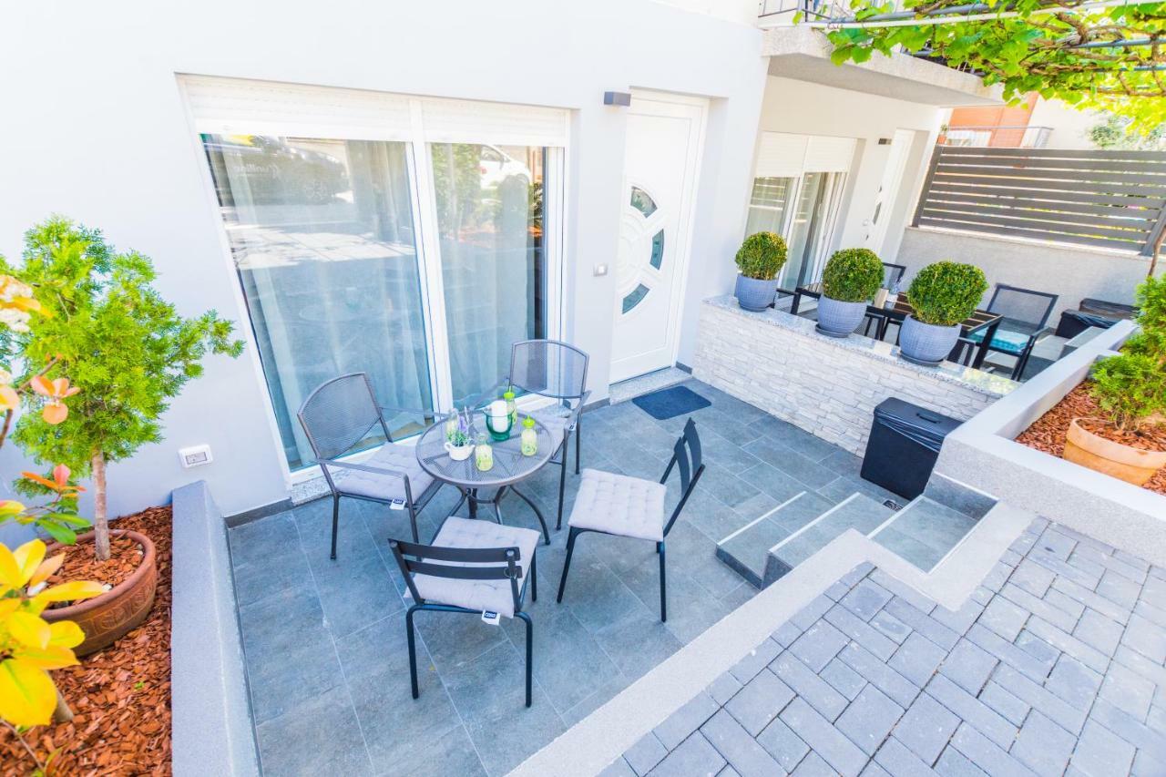 Lavanda Maslina - New Luxury Apartments Pula Extérieur photo